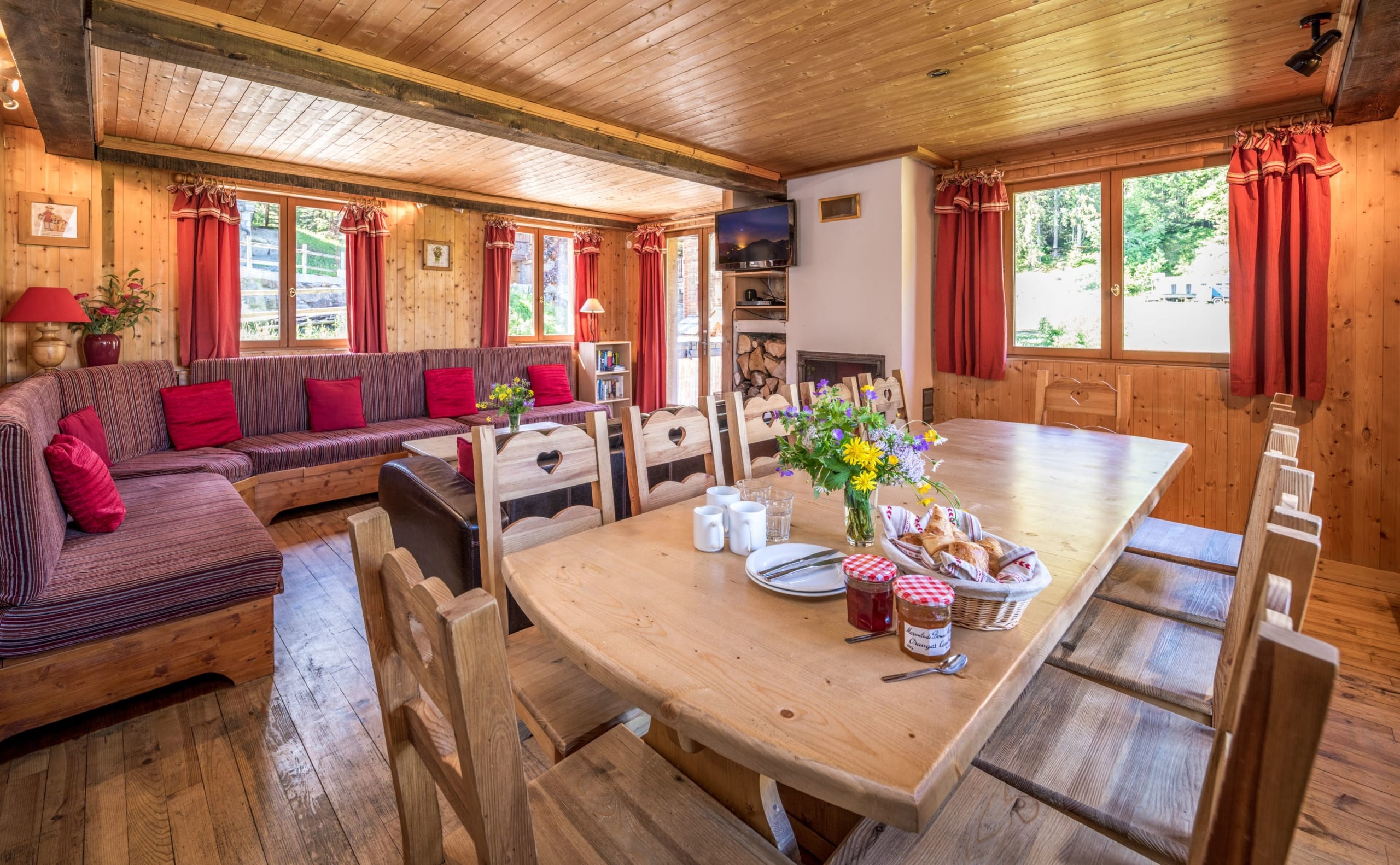 dining room Dahu